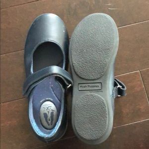 Brand new hush puppies girls shoes.